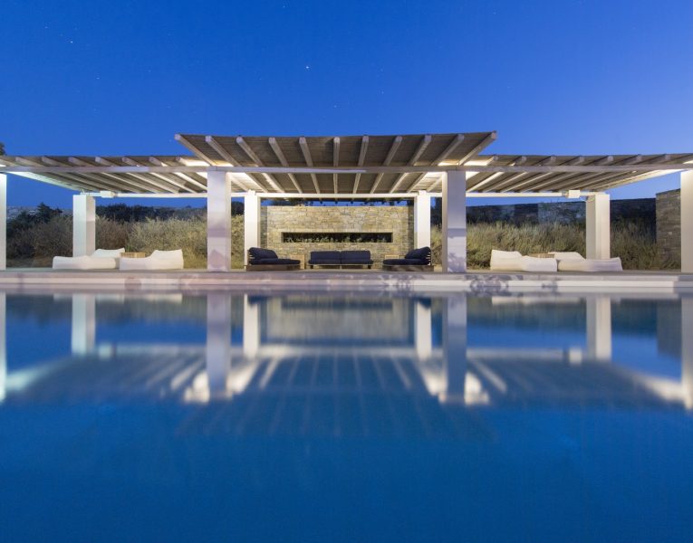 Villa Dolce in Paros by Olive Villa Rentals