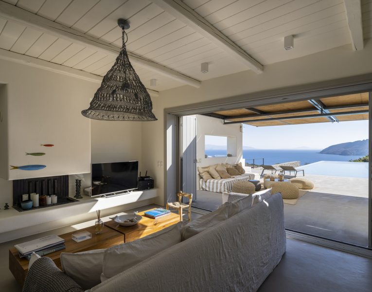 Villa Gaspar in Paros by Olive Villa Rentals