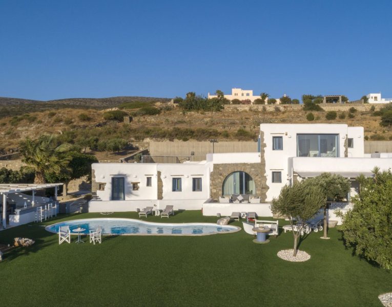 Villa-Intime-Paros-by-Olive-Villa-Rentals-exterior
