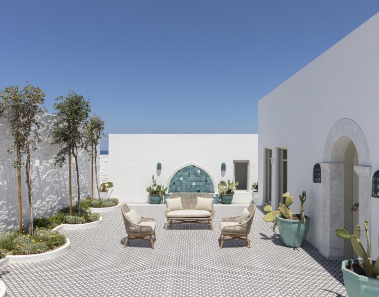 Villa-Skyness-Paros-by-Olive-Villa-Rentals-garden