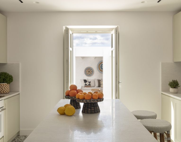 Villa-Skyness-Paros-by-Olive-Villa-Rentals-kitchen