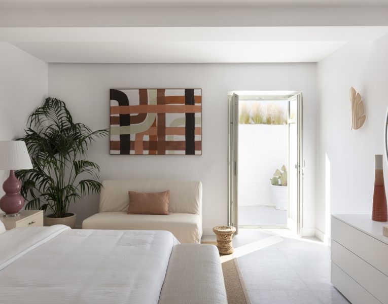 Villa-Skyness-Paros-by-Olive-Villa-Rentals-bedroom