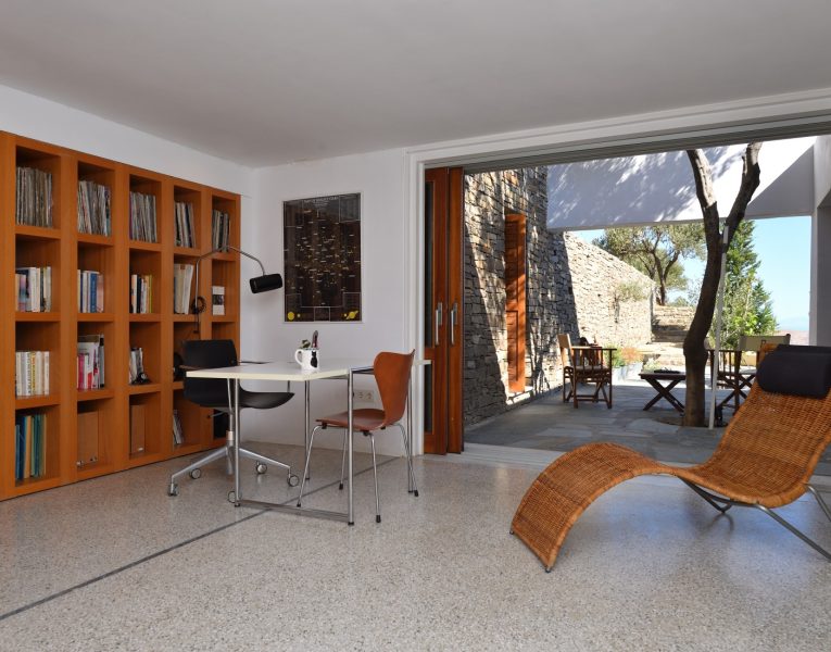 Villa Sunflower in Paros by Olive Villa Rentals