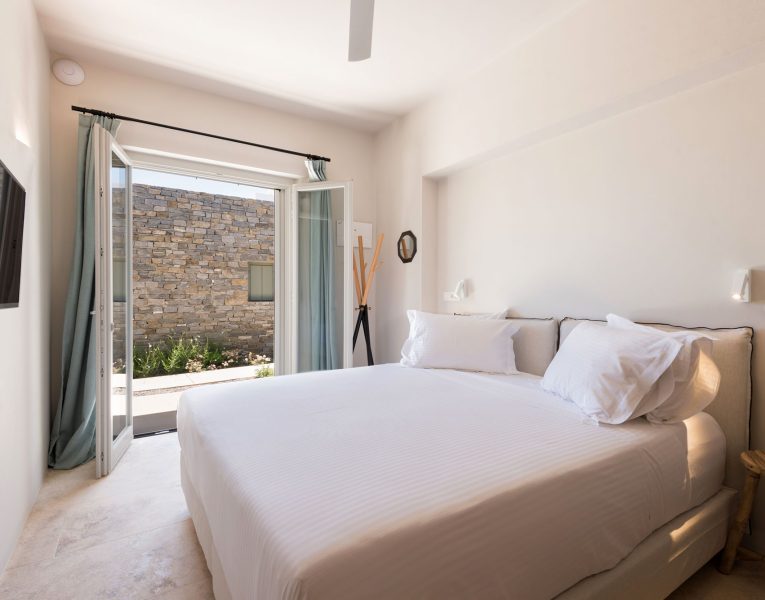 Villa Girella in Paros by Olive Villa Rentals