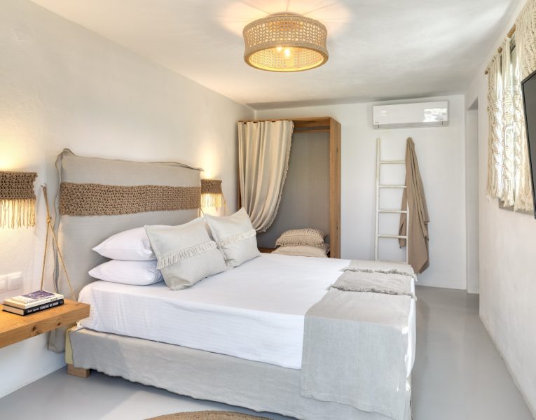 Villa Malin in Paros by Olive Villa Rentals