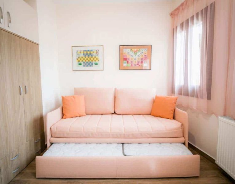 Villa-Palma-Pelion-by-Olive-Villa-Rentals-bedroom-3