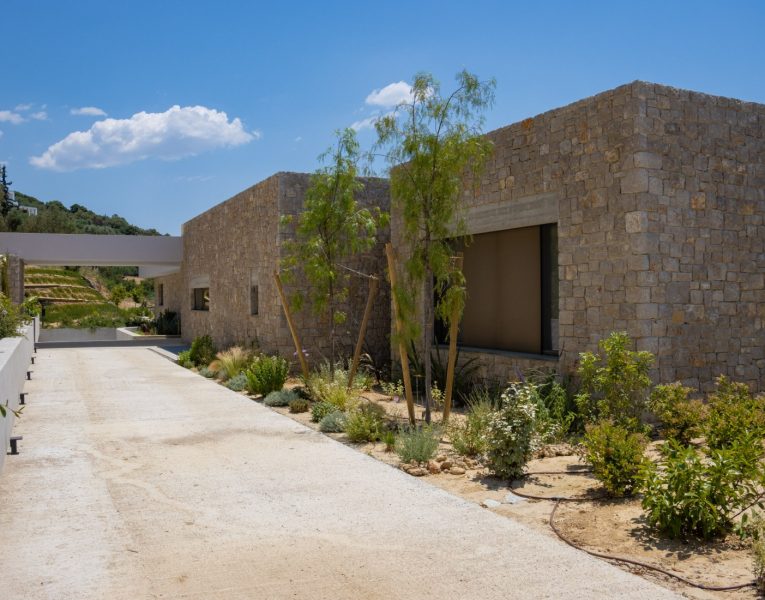 Villa Alba in Peloponnese by Olive Villa Rentals