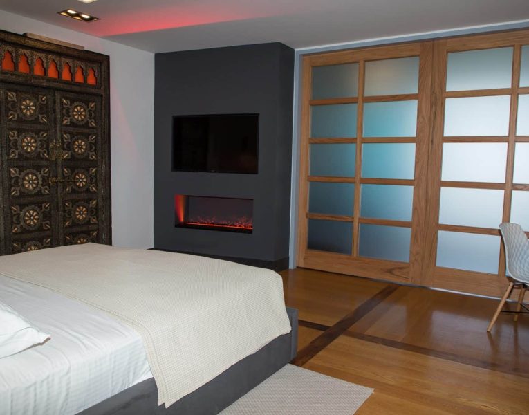 Villa- Magnolia -Porto Heli-by-Olive-Villa-Rentals-master-bedroom