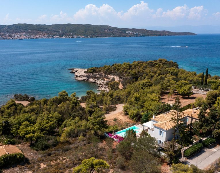 Viila Mneme in Porto Heli by Olive Villa Rentals