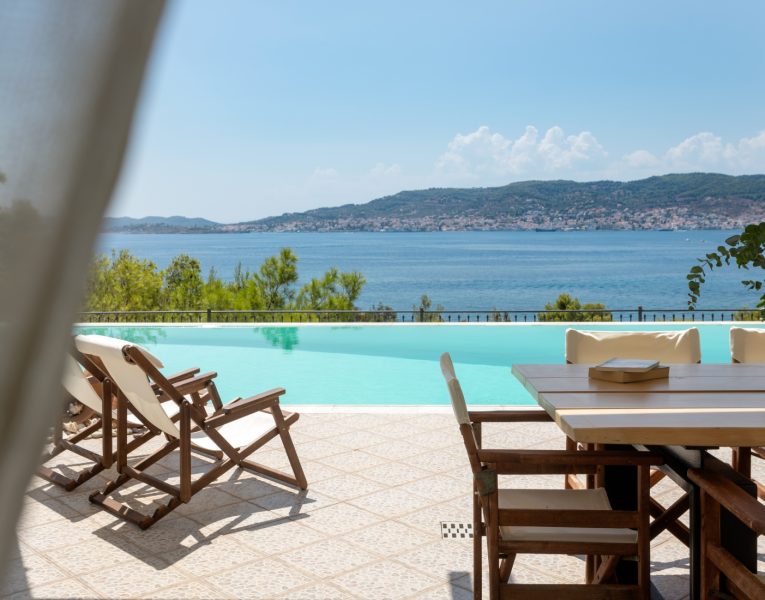 Viila Mneme in Porto Heli by Olive Villa Rentals