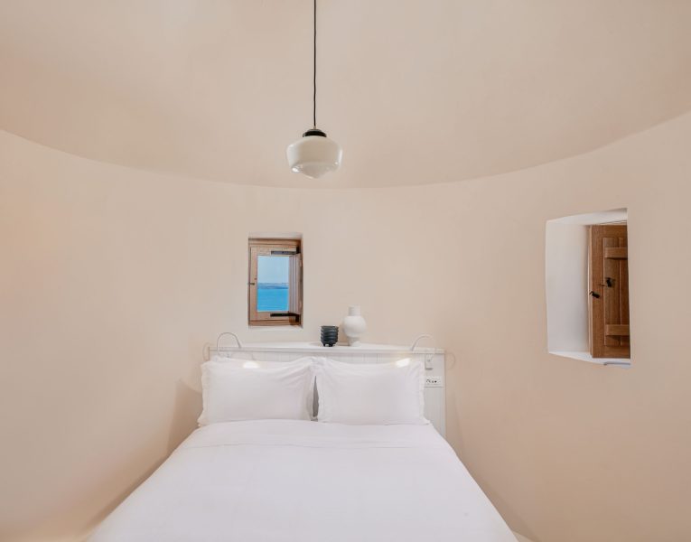 Villa Philia in Santorini by Olive Villa Rentals