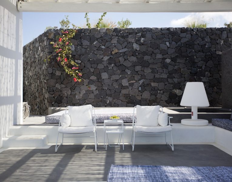 Erosantorini, an exquisite villa by Olive Villa Rentals