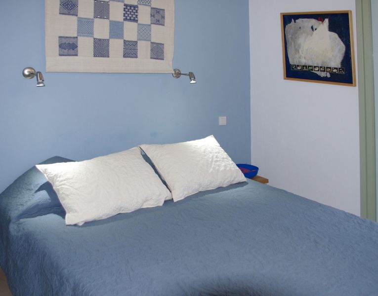 Villa-Breeze-Skopelos-by-Olive-Villa-Rentals-bedroom