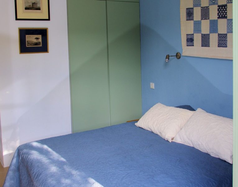 Villa-Breeze-Skopelos-by-Olive-Villa-Rentals-bedroom