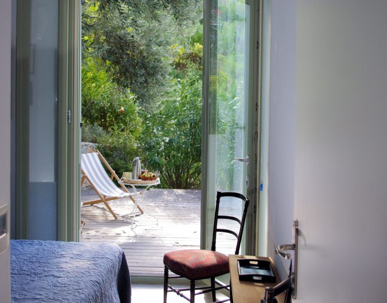 Villa-Breeze-Skopelos-by-Olive-Villa-Rentals-bedroom