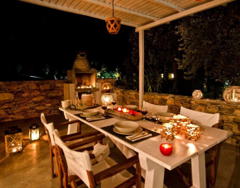 Villa- Cylena -Skopelos-by-Olive-Villa-Rentals-exterior-dinig-area-night