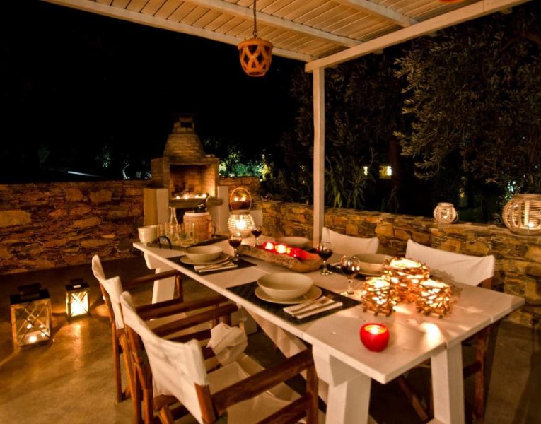 Villa- Cylena -Skopelos-by-Olive-Villa-Rentals-exterior-dinig-area-night