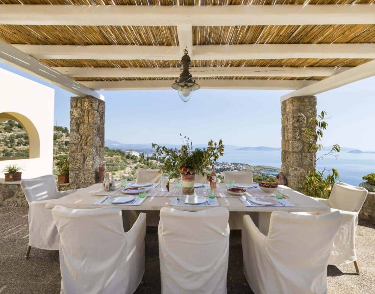 Villa- Lilium -Spetses-by-Olive-Villa-Rentals-exterior-dining-area