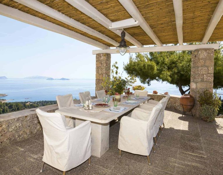 Villa- Lilium -Spetses-by-Olive-Villa-Rentals-exterior-dining-area