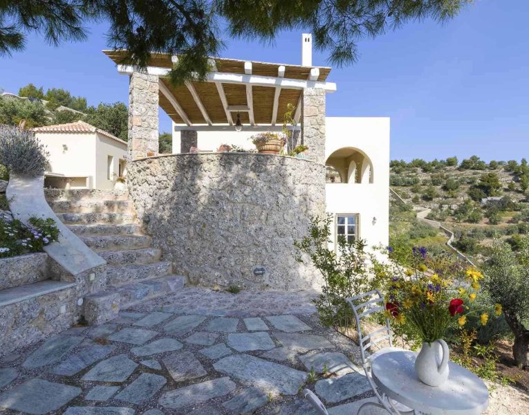 Villa- Lilium -Spetses-by-Olive-Villa-Rentals-exterior-area