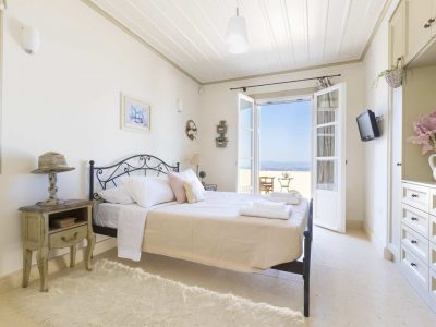 Villa- Lilium -Spetses-by-Olive-Villa-Rentals-upper-level-bedroom