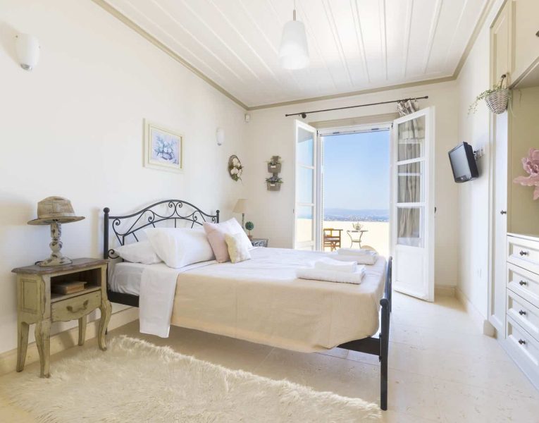 Villa- Lilium -Spetses-by-Olive-Villa-Rentals-upper-level-bedroom