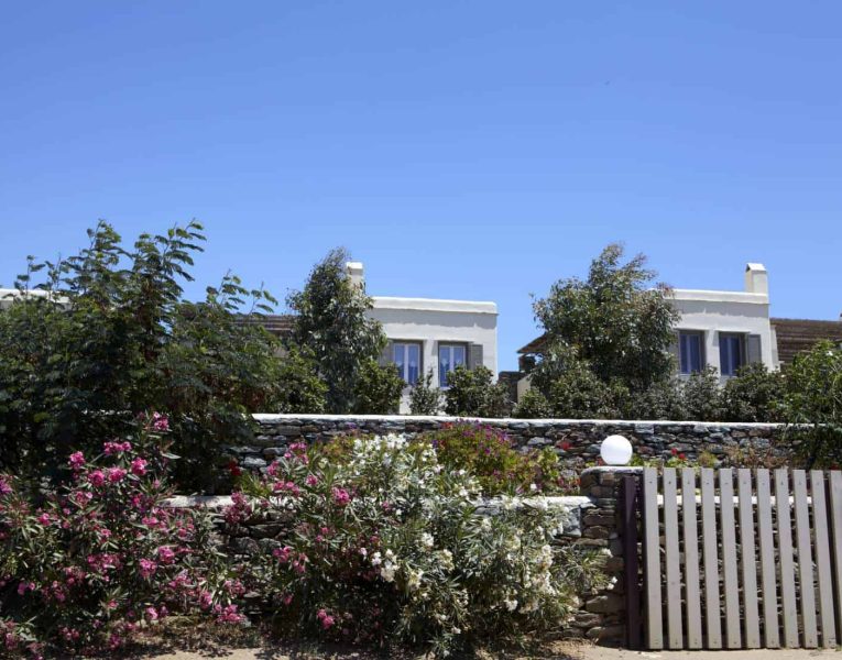 Villa-Libeccio-Tinos-by-Olive-Villa-Rentals-exterior-views