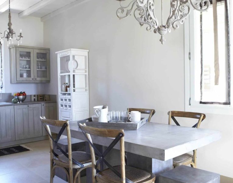 Villa-Libeccio-Tinos-by-Olive-Villa-Rentals-dining-area-kitchen