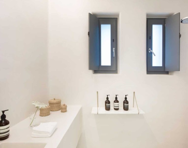 Villa- Serendipity-Tinos-by-Olive-Villa-Rentals-bathroom-details