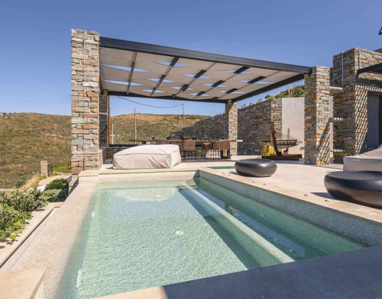 Villa- Isolde-Kea-by-Olive-Villa-Rentals-jacuzzi-area