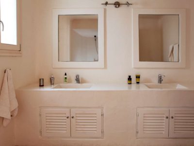 Villa Orpheus in Antiparos Greece, bathroom 2, by Olive Villa Rentals