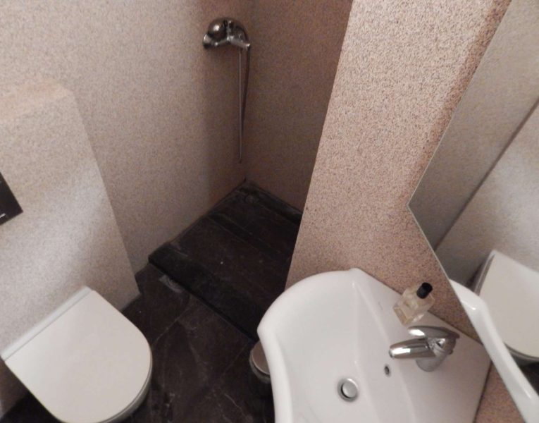 Villa-Copper-Evia-by-Olive-Villa-Rentals-bathroom
