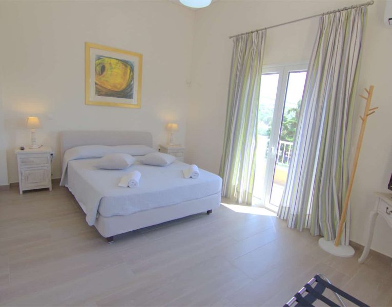 Villa- Dahlia-Porto Heli-by-Olive-Villa-Rentals-bedroom