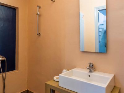 Villa Zenais in Spetses Greece, bathroom, by Olive Villa Rentals