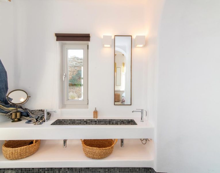 Villa Cassandra in Tinos by Olive Villa Rentals