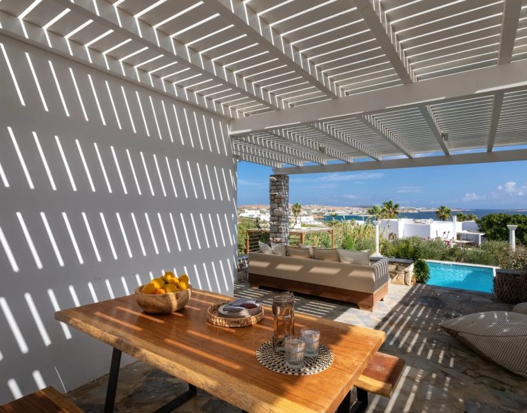 Villa Clarisse in Paros by Olive Villa Rentals