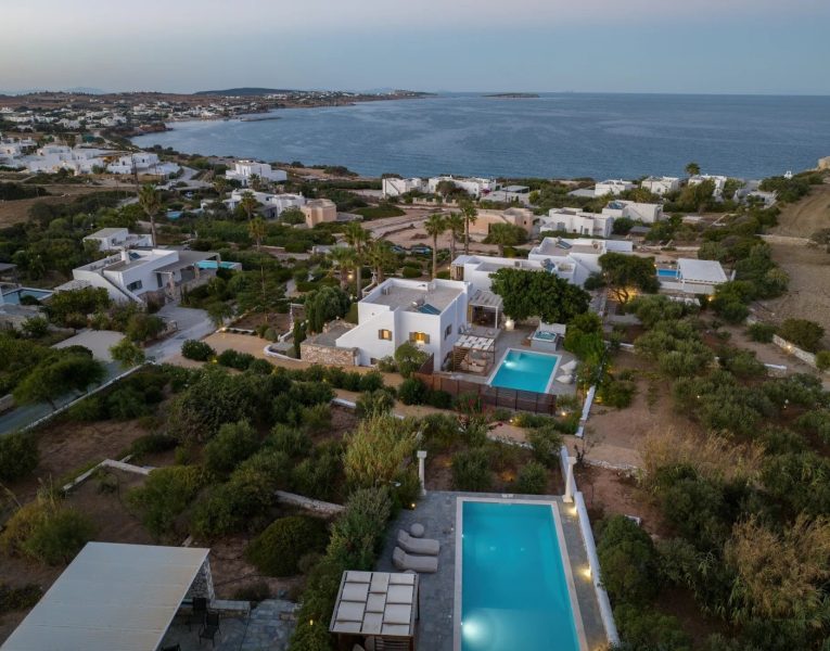 Villa Clarisse in Paros by Olive Villa Rentals