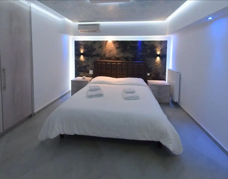 Villa Evelina in Anavissos by Olive Villa Rentals