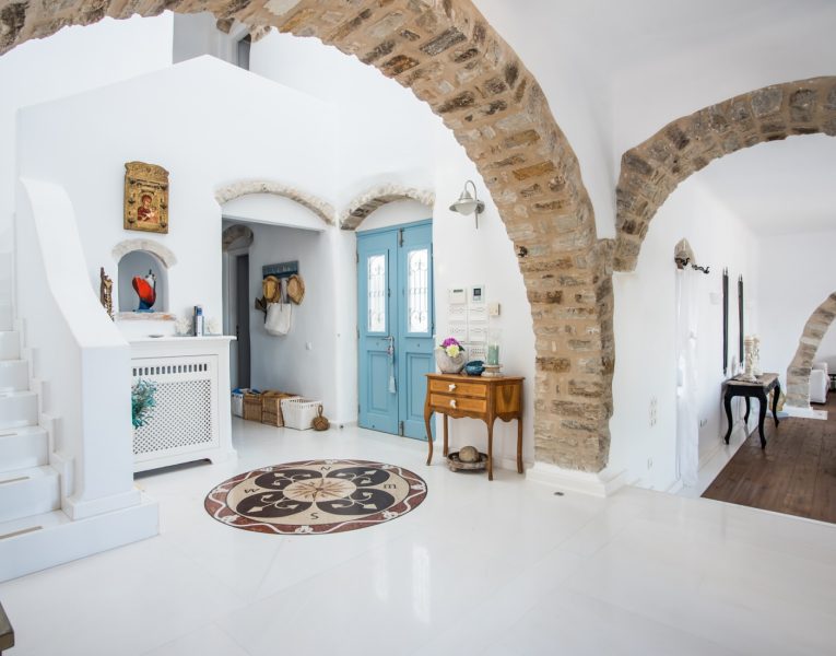 Villa Jocelyn in Antiparos by Olive Villa Rentals