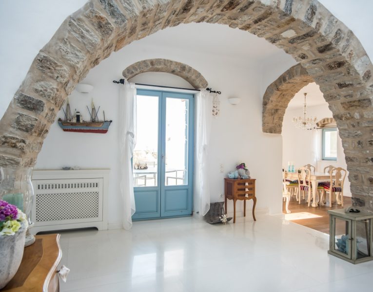 Villa Jocelyn in Antiparos by Olive Villa Rentals