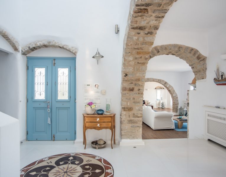 Villa Jocelyn in Antiparos by Olive Villa Rentals