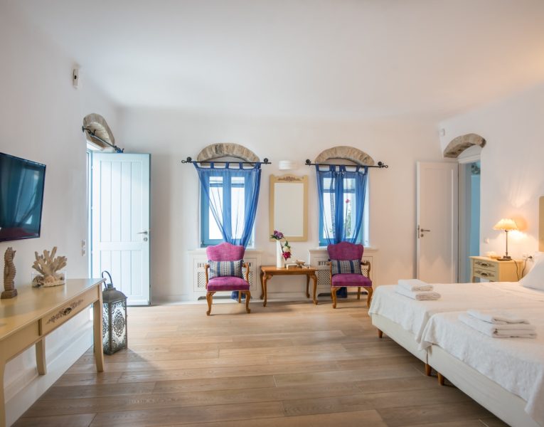 Villa Jocelyn in Antiparos by Olive Villa Rentals