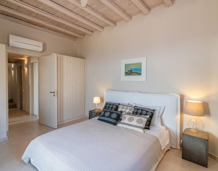 Villa Lucinda in Tinos by Olive Villa Rentals