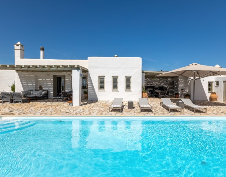 Villa Naira in Paros by Olive Villa Rentals