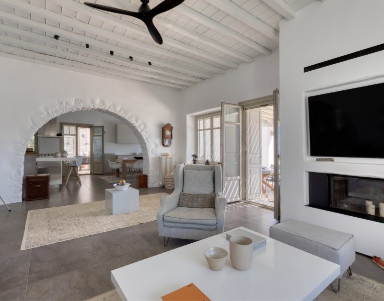 villa-naira-paros-olive-villa-rentals-25