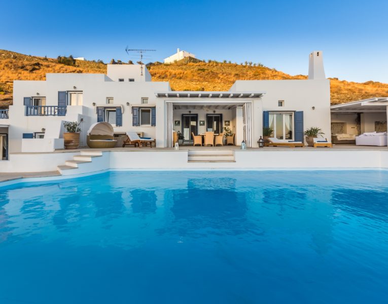 Villan Seraina in Syros by Olive Villa Rentals