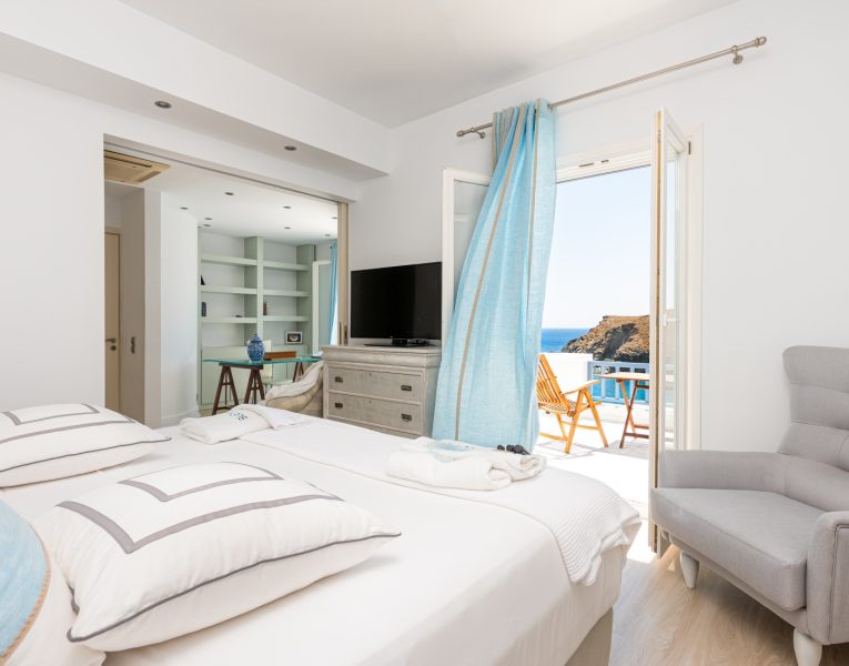 Villan Seraina in Syros by Olive Villa Rentals