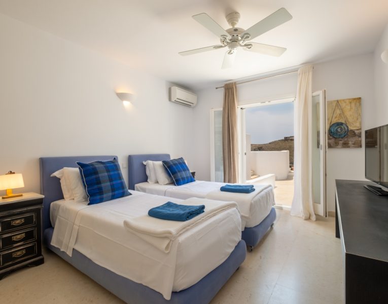 Villan Seraina in Syros by Olive Villa Rentals